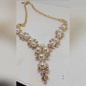 Vintage Gold Toned  and Pearl Necklace
